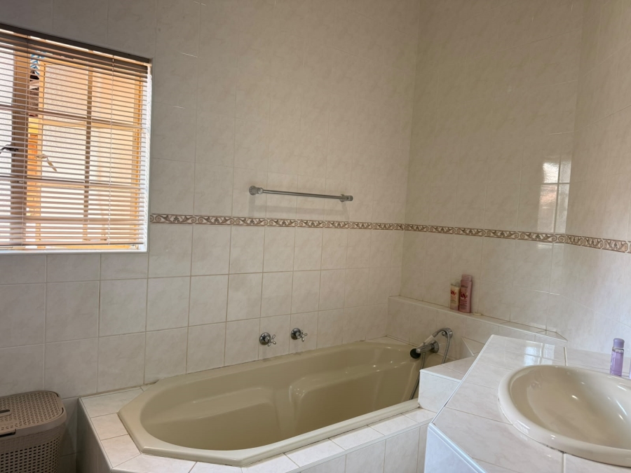 4 Bedroom Property for Sale in Cashan North West